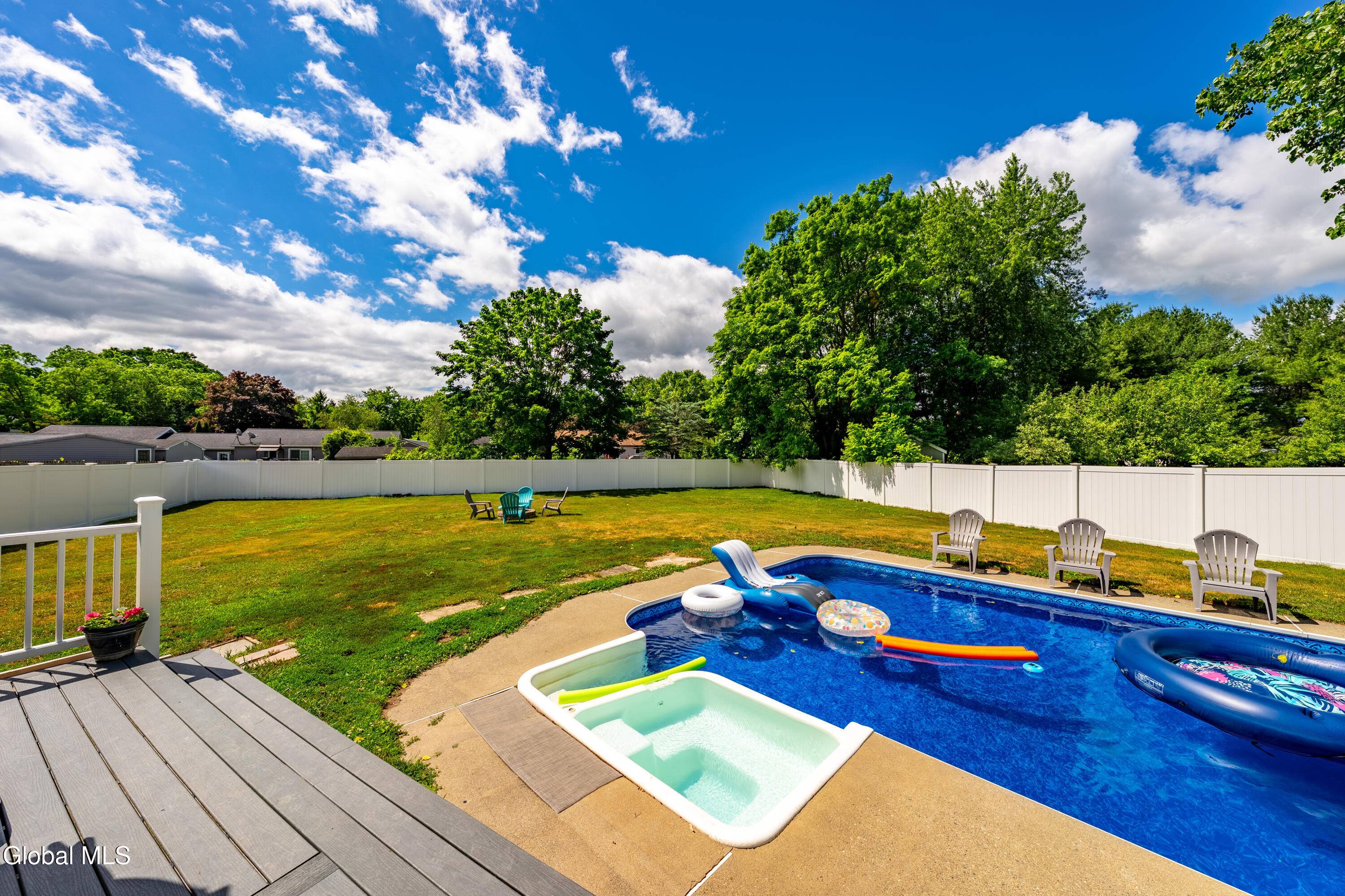 63 Rossman Circle Hudson NY 12534