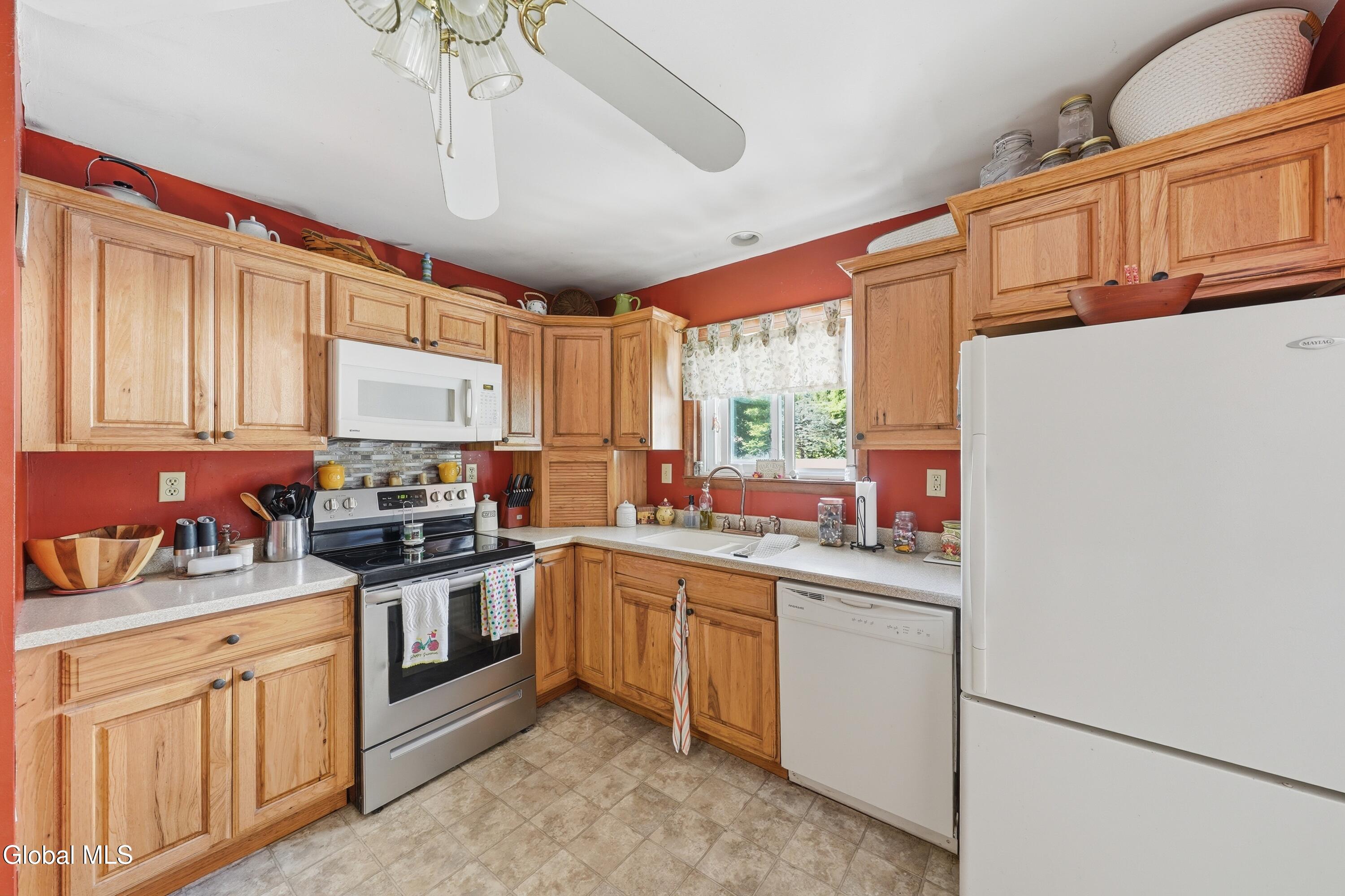 63 Rossman Circle Hudson NY 12534