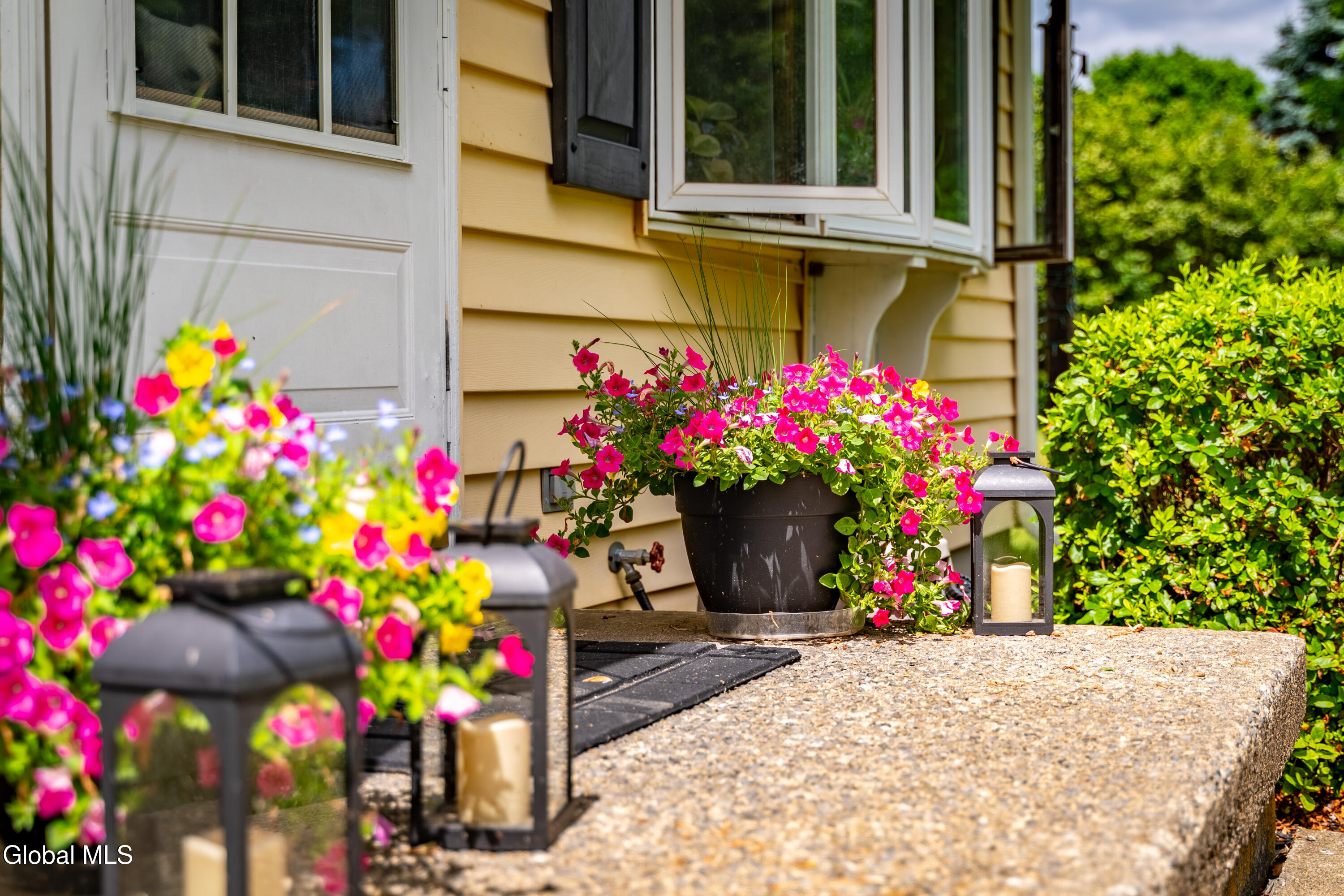 63 Rossman Circle Hudson NY 12534
