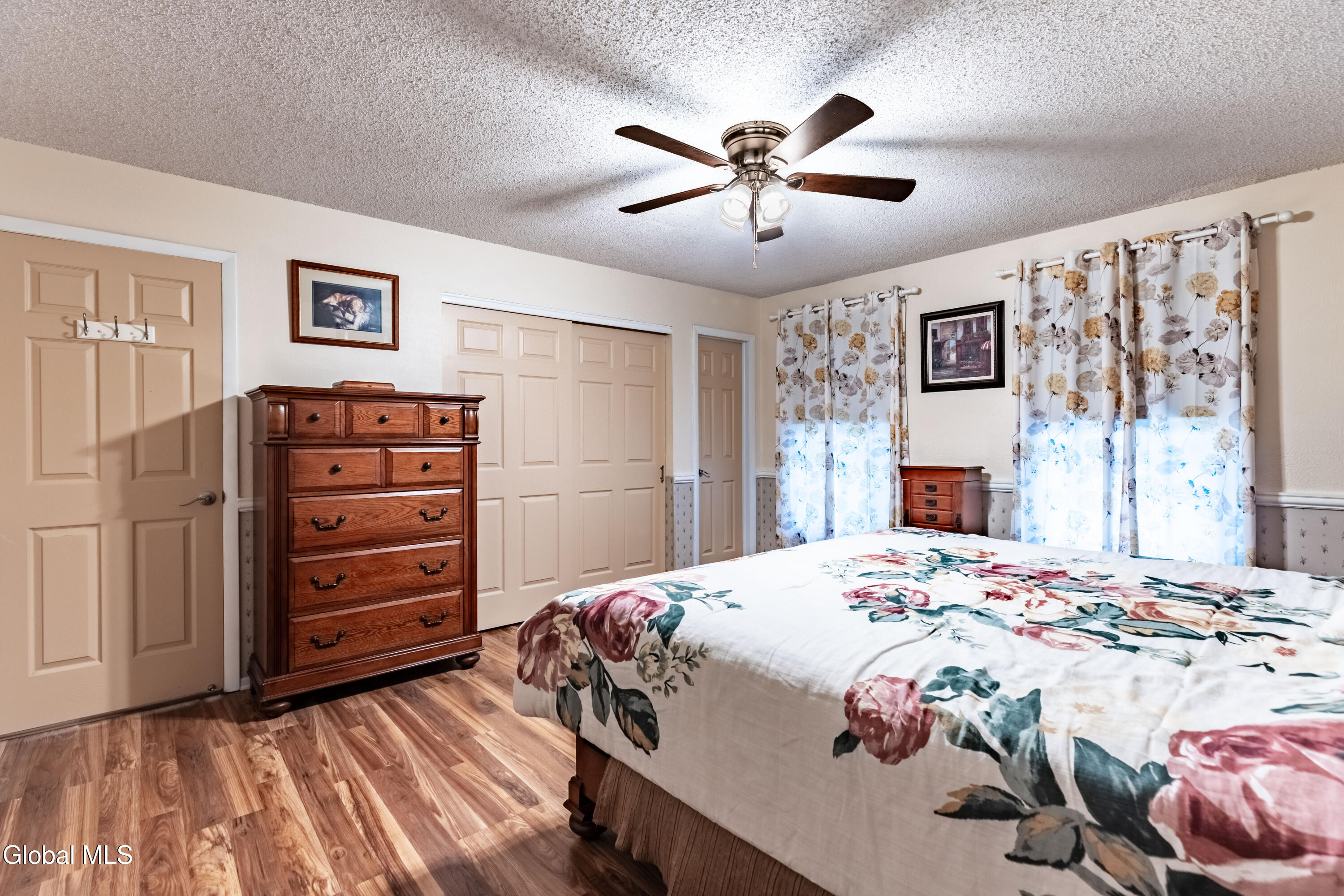 43 Algonquin Road Halfmoon NY 12065