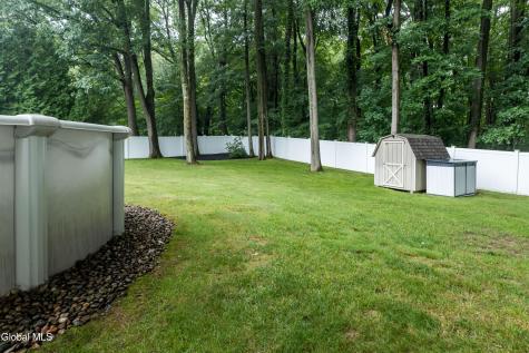 43 Algonquin Road Halfmoon NY 12065