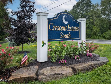 43 Algonquin Road Halfmoon NY 12065