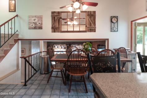 43 Algonquin Road Halfmoon NY 12065