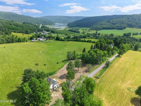 132 Debar Hill Middleburgh NY 12122