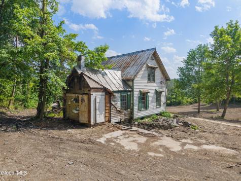 132 Debar Hill Middleburgh NY 12122