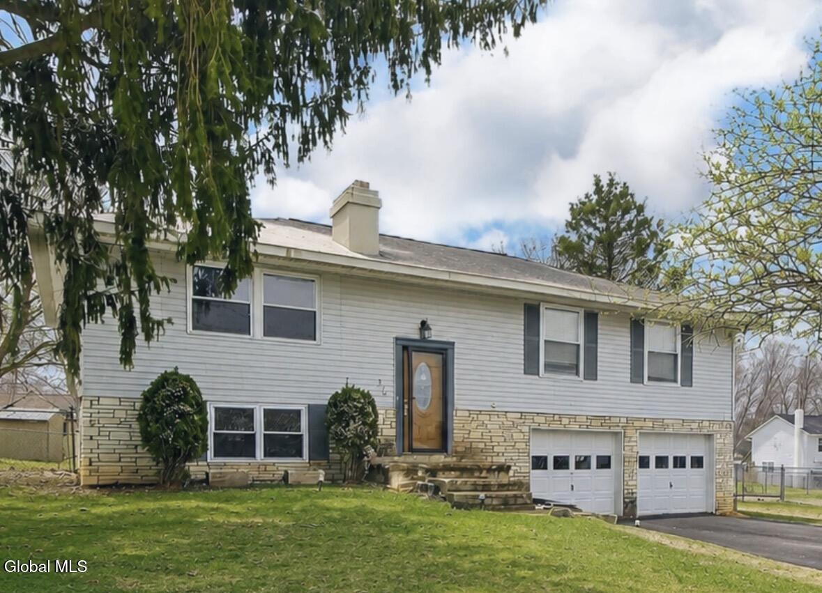 516 Woodburne Drive Utica NY 13502