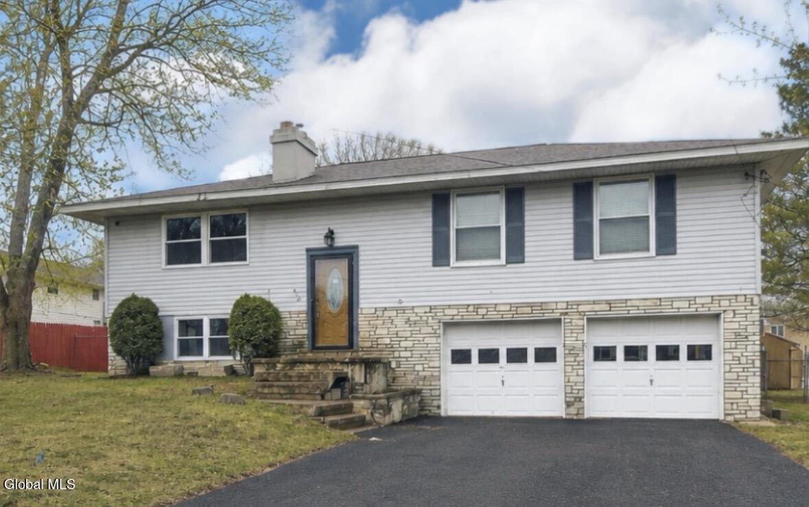 516 Woodburne Drive Utica NY 13502