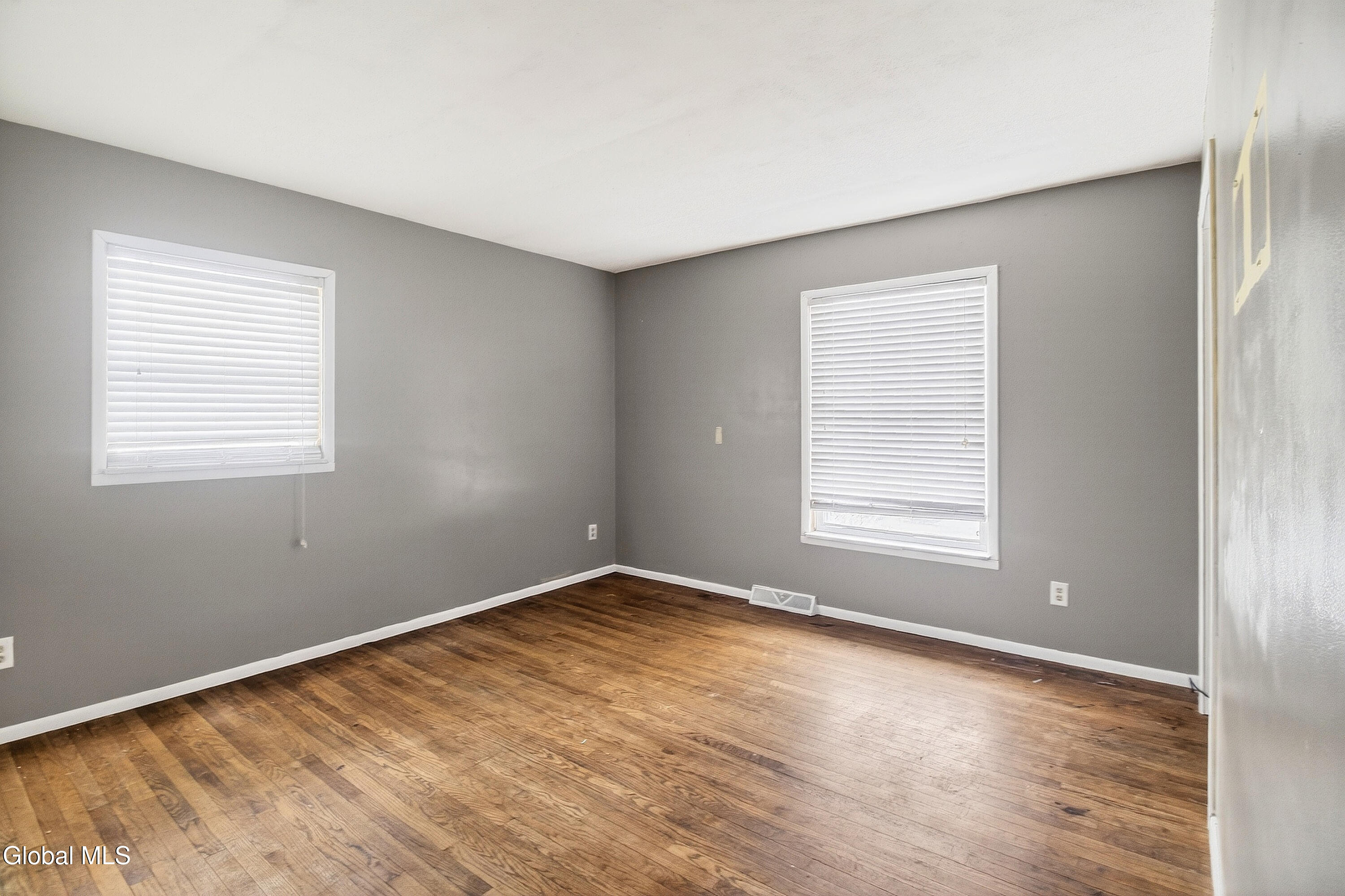 516 Woodburne Drive Utica NY 13502