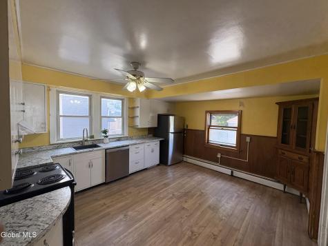1614 Brower Street Schenectady NY 12303