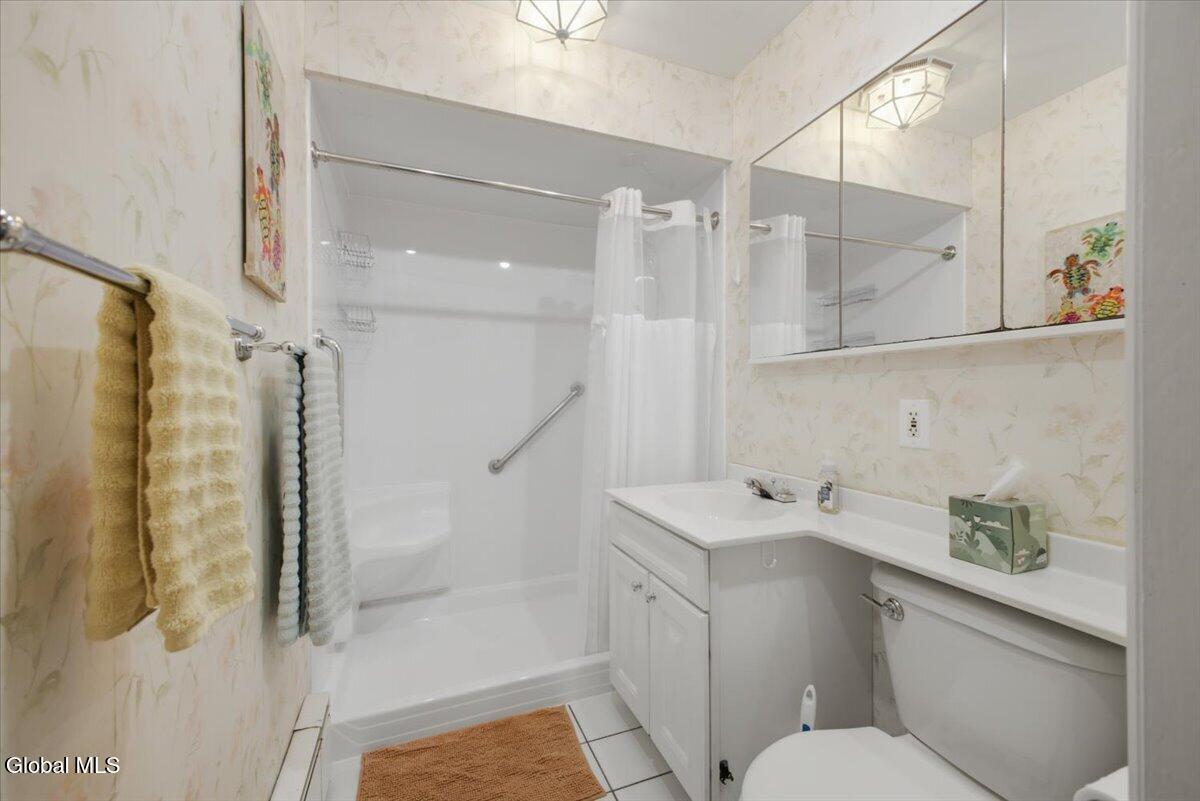 6 Carlton Drive Queensbury NY 12804