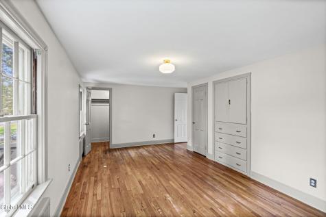 5 Woodridge Road Delmar NY 12054