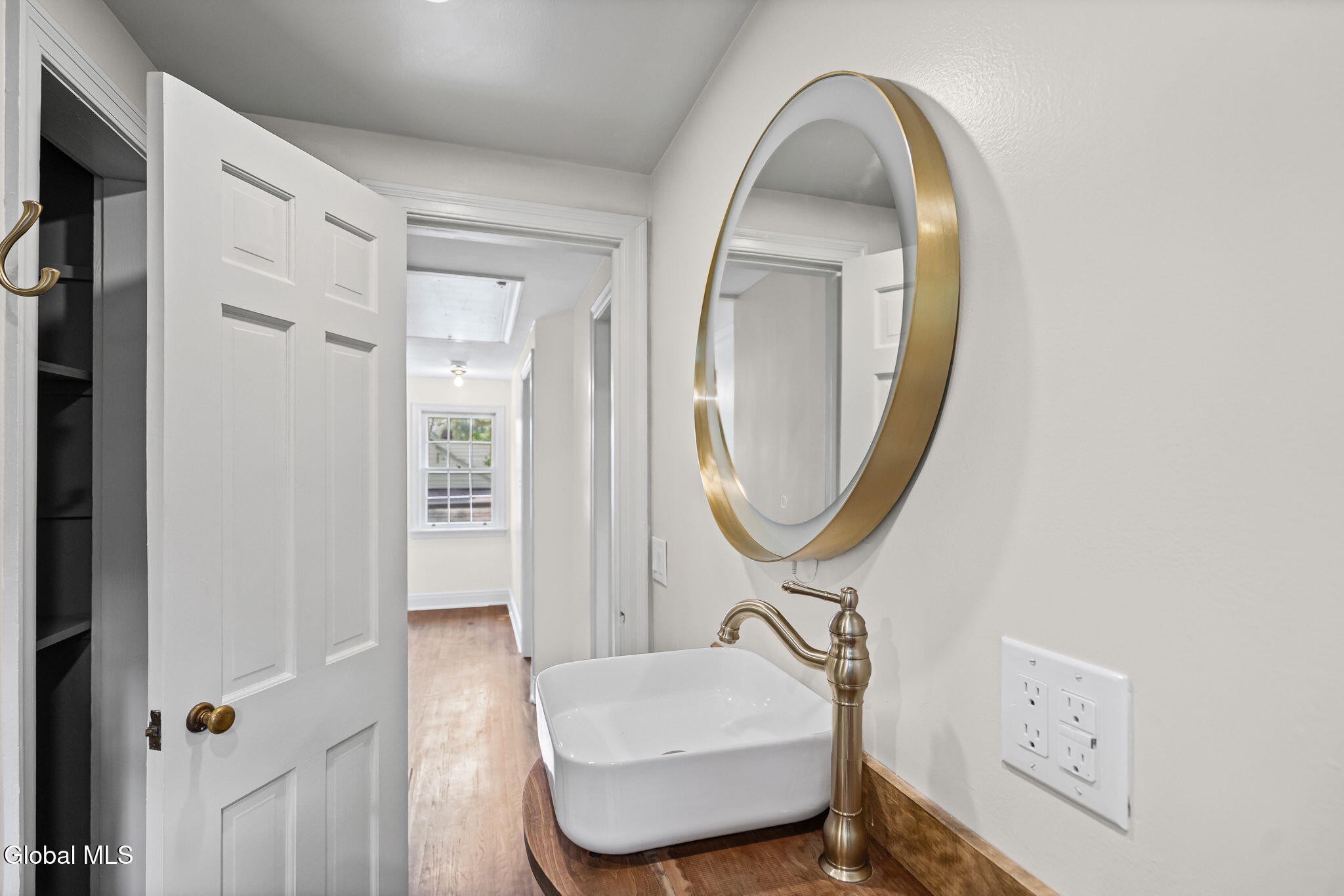 5 Woodridge Road Delmar NY 12054
