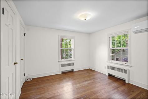 5 Woodridge Road Delmar NY 12054