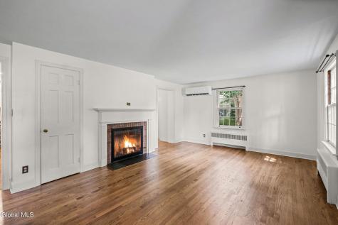 5 Woodridge Road Delmar NY 12054