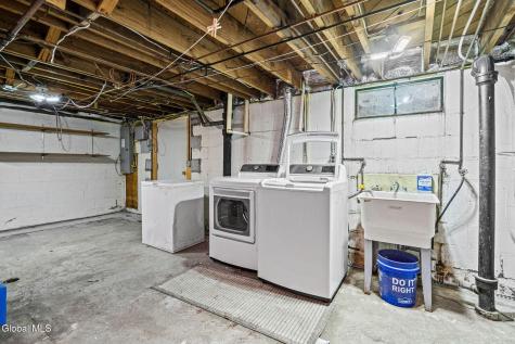 5 Woodridge Road Delmar NY 12054