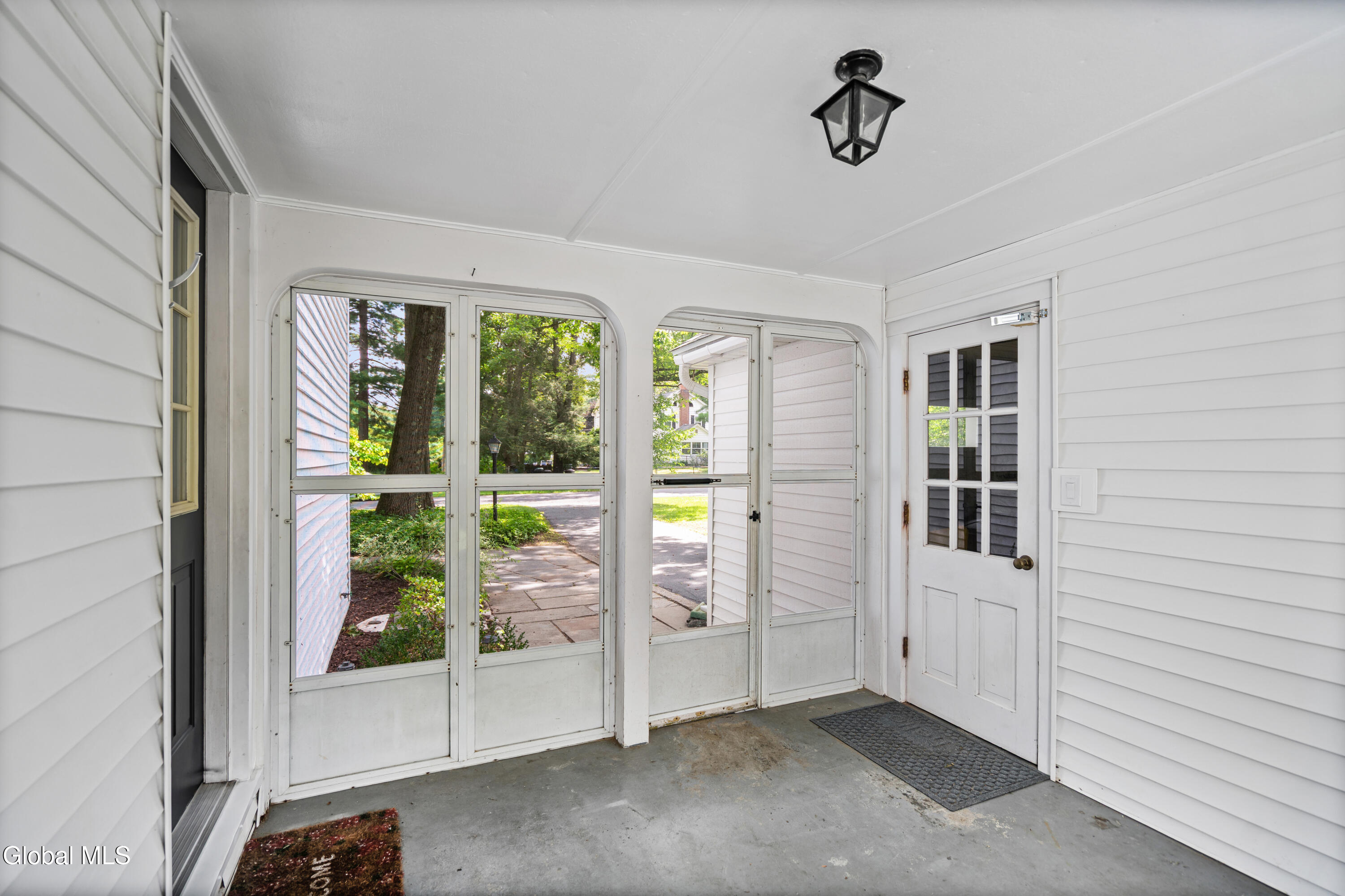 5 Woodridge Road Delmar NY 12054