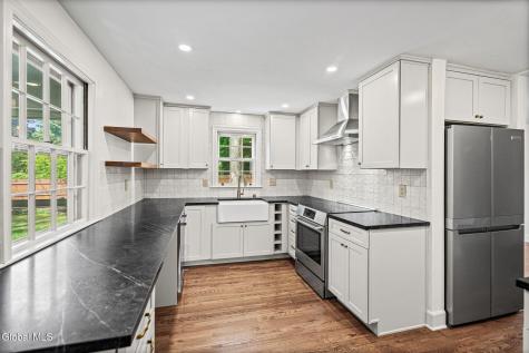 5 Woodridge Road Delmar NY 12054