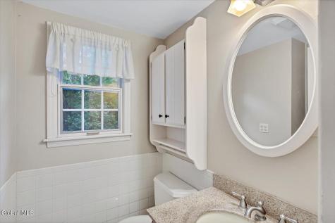 1920 Hexam Road Niskayuna NY 12309