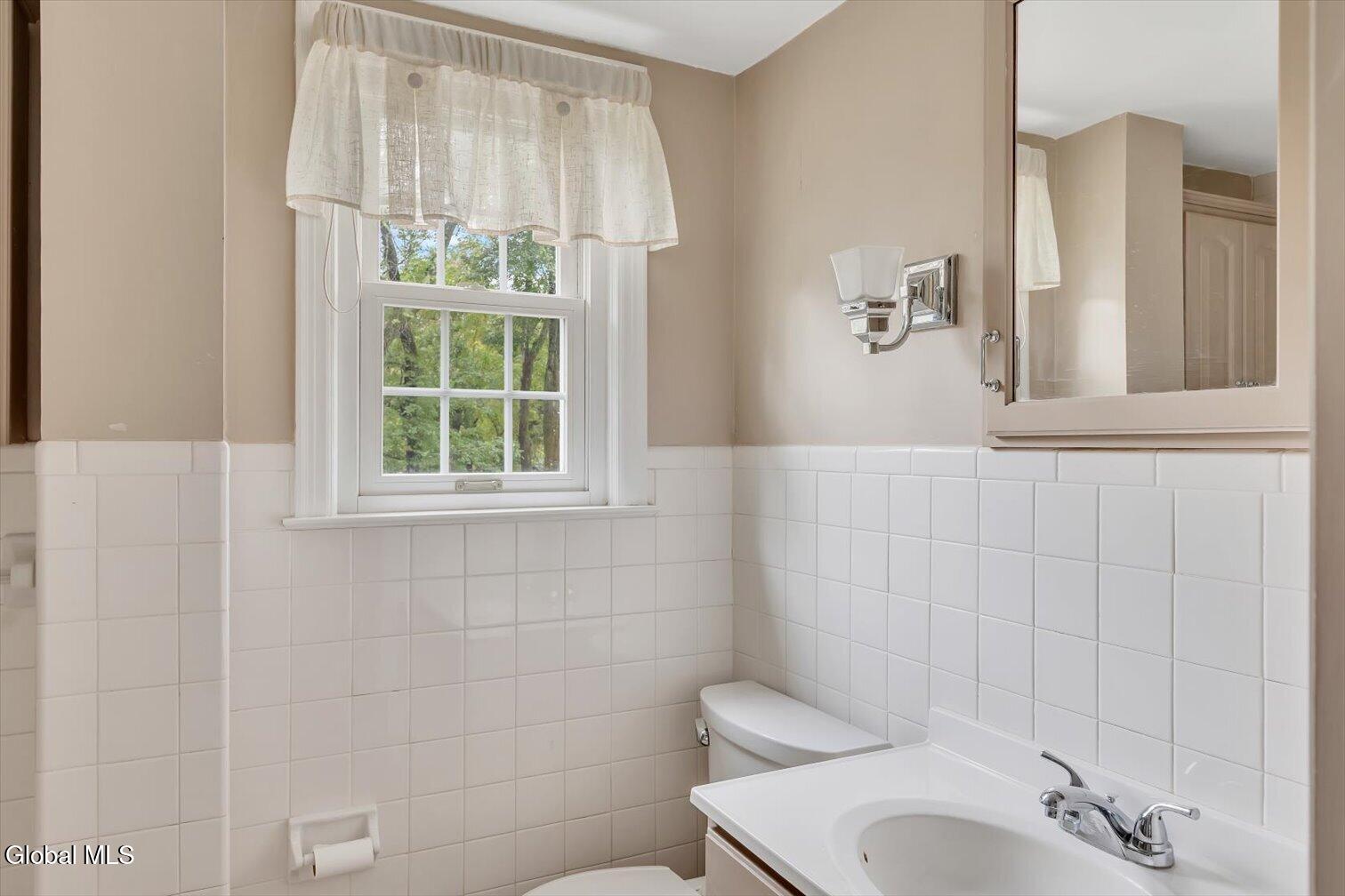 1920 Hexam Road Niskayuna NY 12309