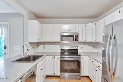 1920 Hexam Road Niskayuna NY 12309