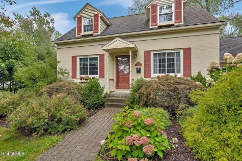1920 Hexam Road Niskayuna NY 12309