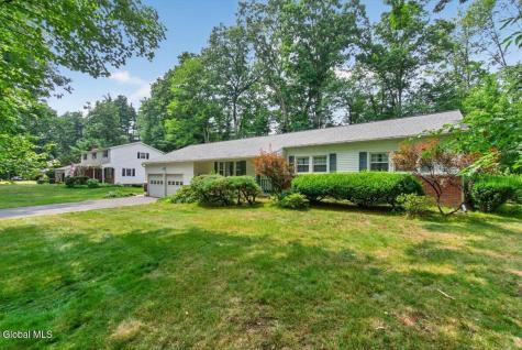 15 Secada Drive Clifton Park NY 12065