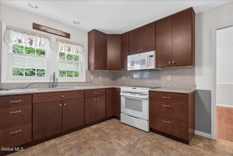 15 Secada Drive Clifton Park NY 12065