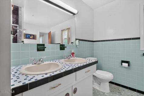15 Secada Drive Clifton Park NY 12065