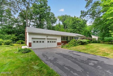15 Secada Drive Clifton Park NY 12065