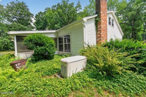 15 Secada Drive Clifton Park NY 12065