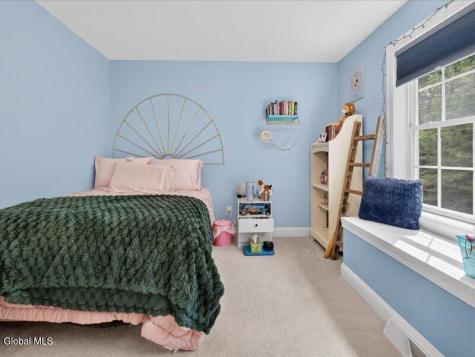 17 Forestbrook Drive Ballston Lake NY 12019