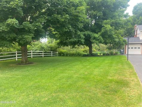 10 Schlensker Drive Glenville NY 12302