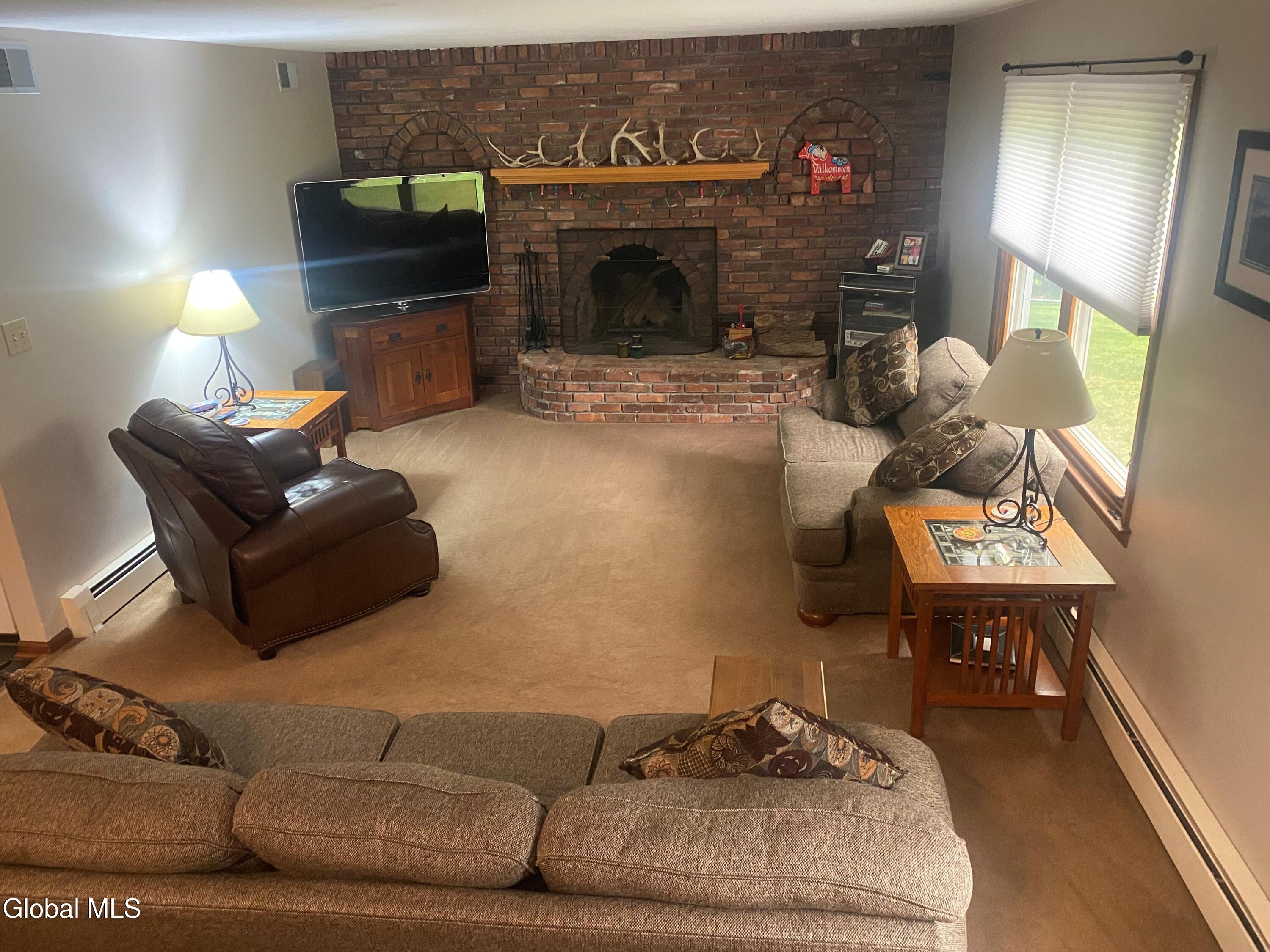 10 Schlensker Drive Glenville NY 12302