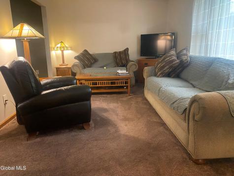 10 Schlensker Drive Glenville NY 12302