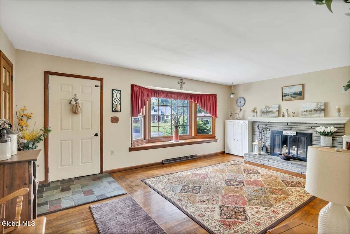 54 Patroon Place Ballston Lake NY 12019