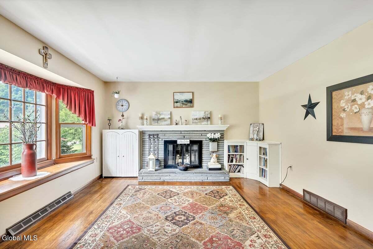 54 Patroon Place Ballston Lake NY 12019