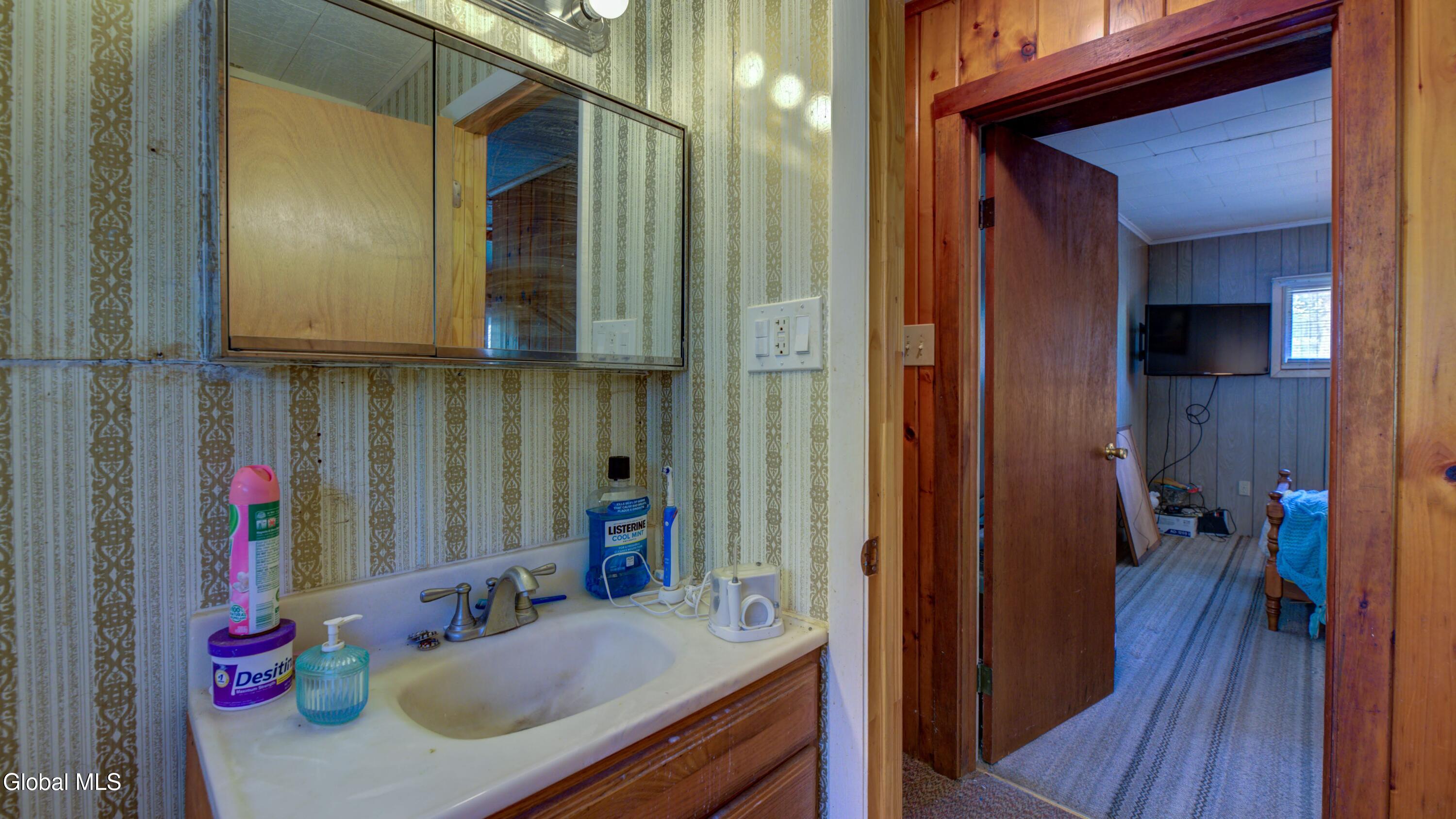 138 Gifford Valley Road Northville NY 12134