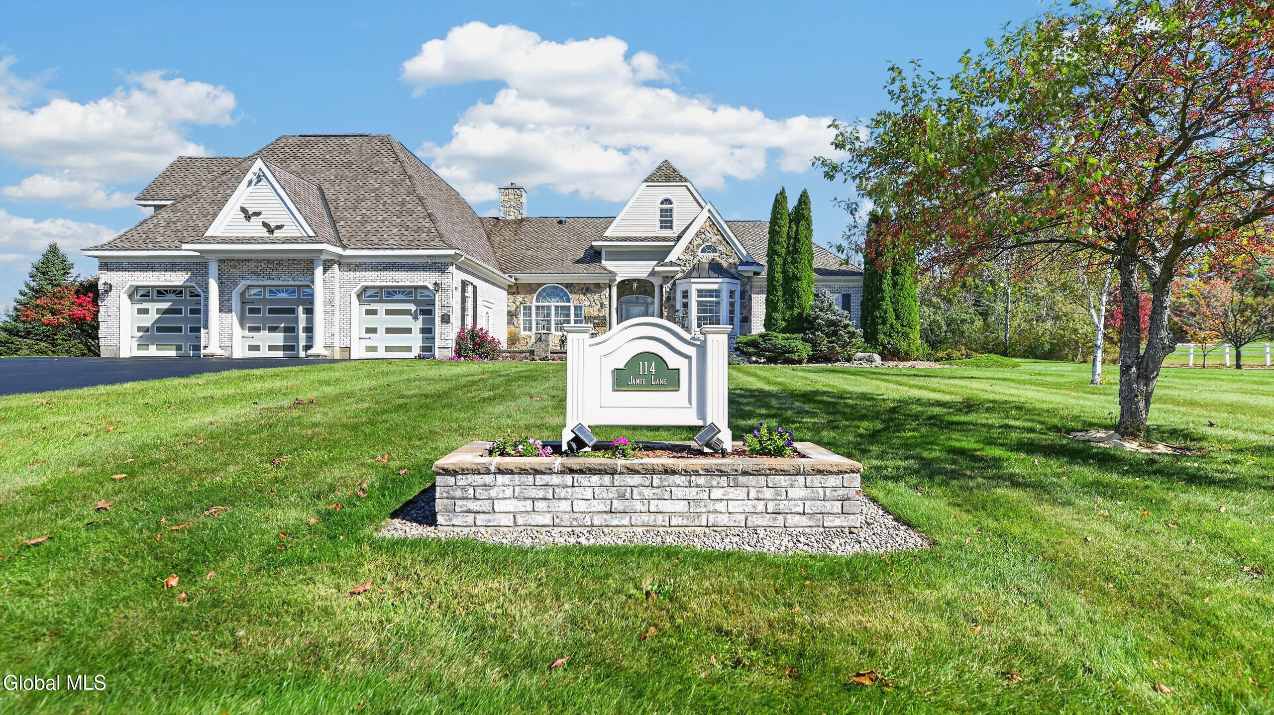 114 Jamie Lane Broadalbin NY 12025