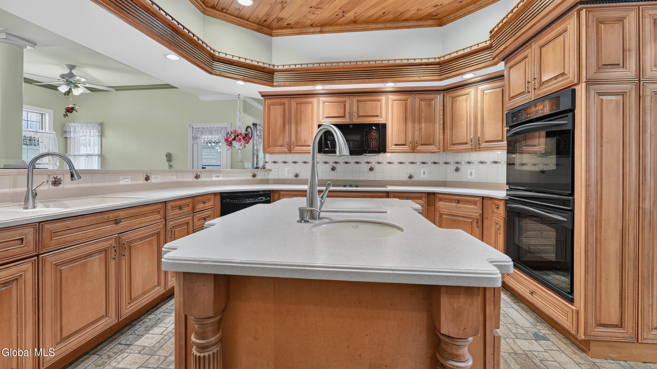 114 Jamie Lane Broadalbin NY 12025