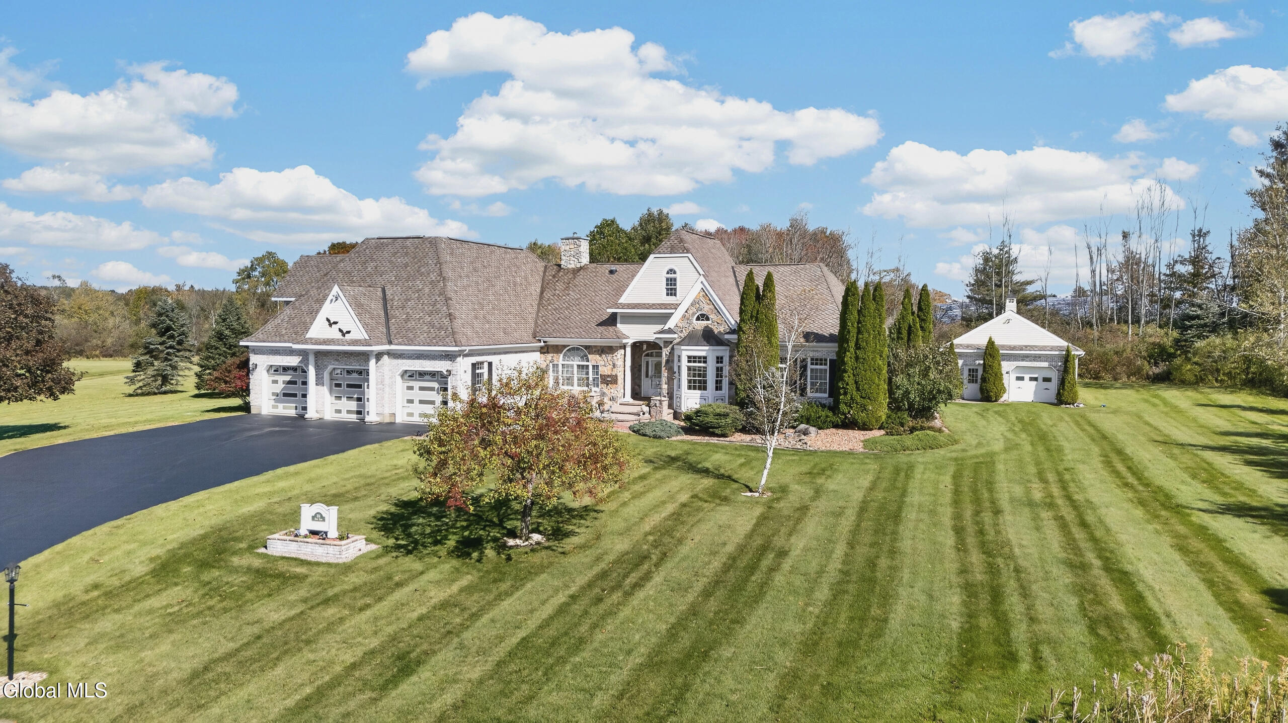 114 Jamie Lane Broadalbin NY 12025