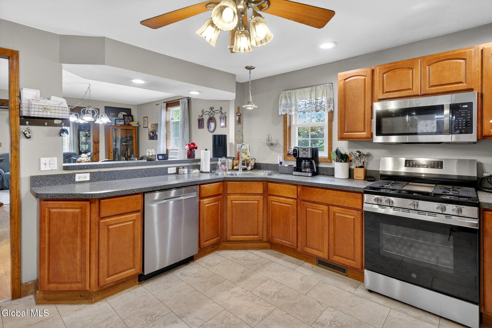14 Renas Drive Cohoes NY 12047