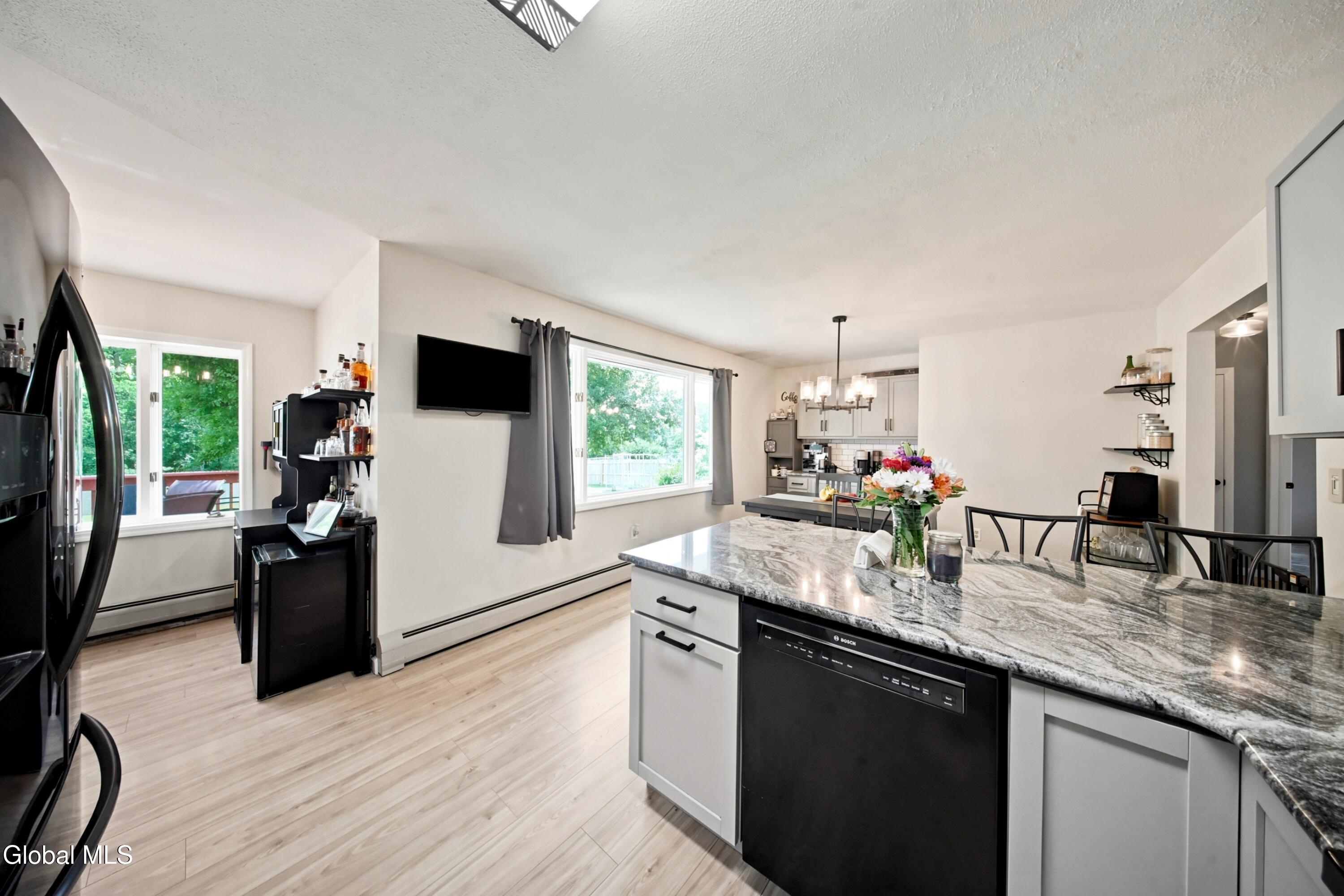 132 Spring Road Glenville NY 12302