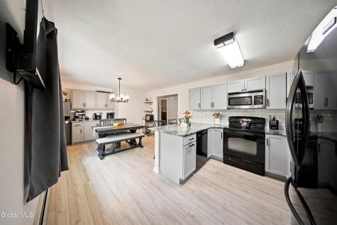 132 Spring Road Glenville NY 12302