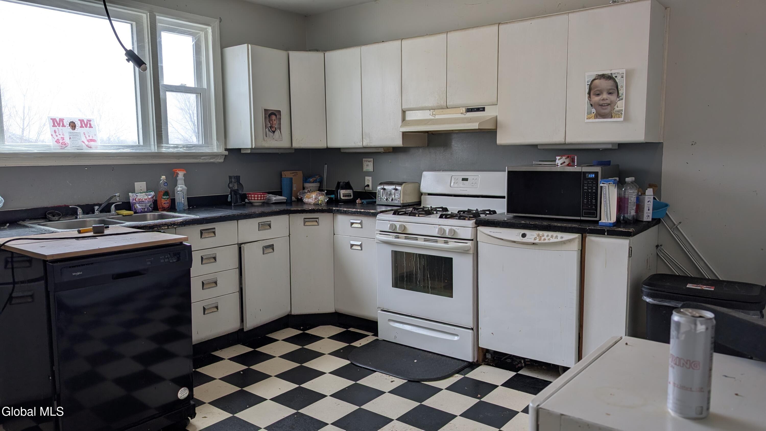 4 Oak Street Johnstown NY 12095