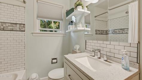 268 Chapman Drive Amsterdam NY 12010