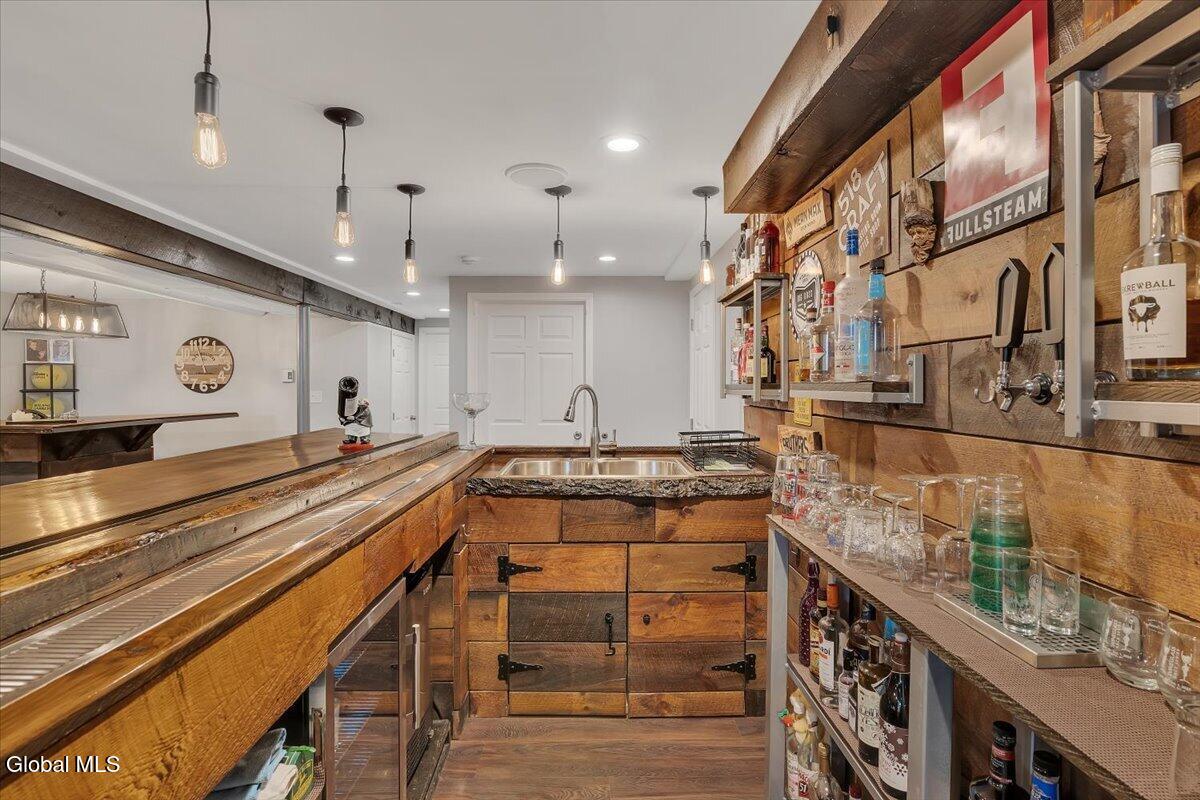 19 Autumn Lane Troy NY 12182