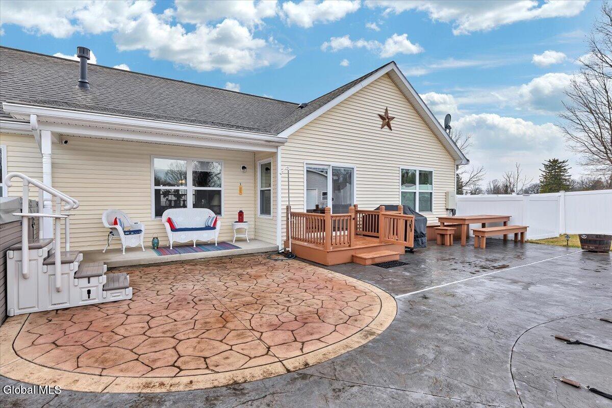 19 Autumn Lane Troy NY 12182