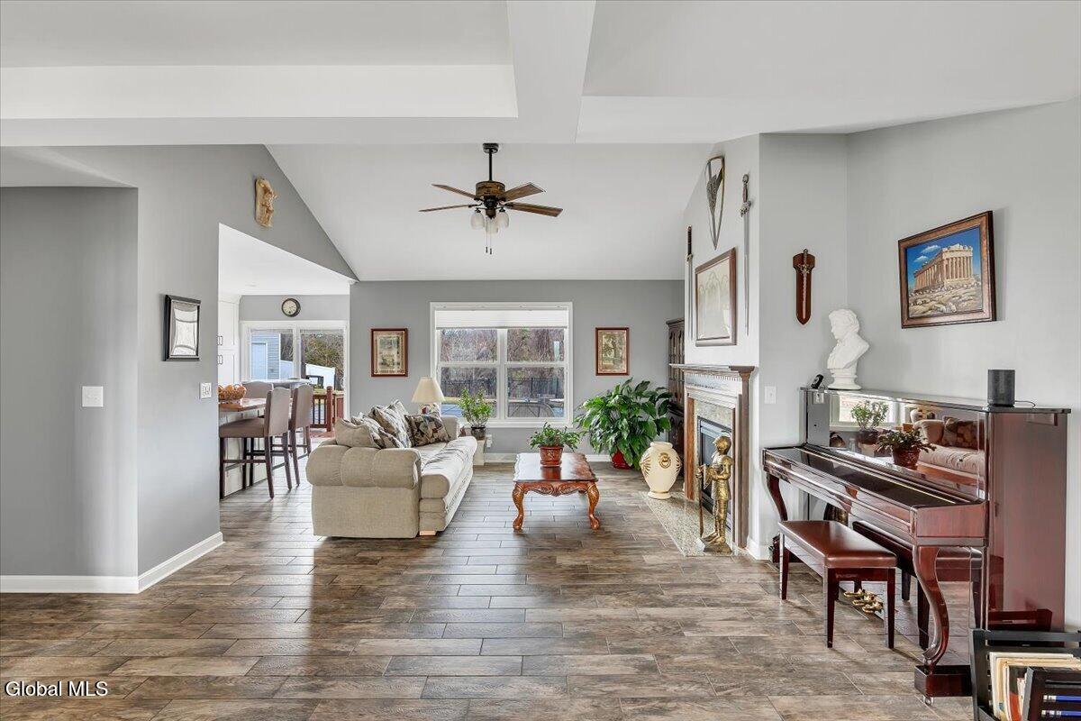 19 Autumn Lane Troy NY 12182