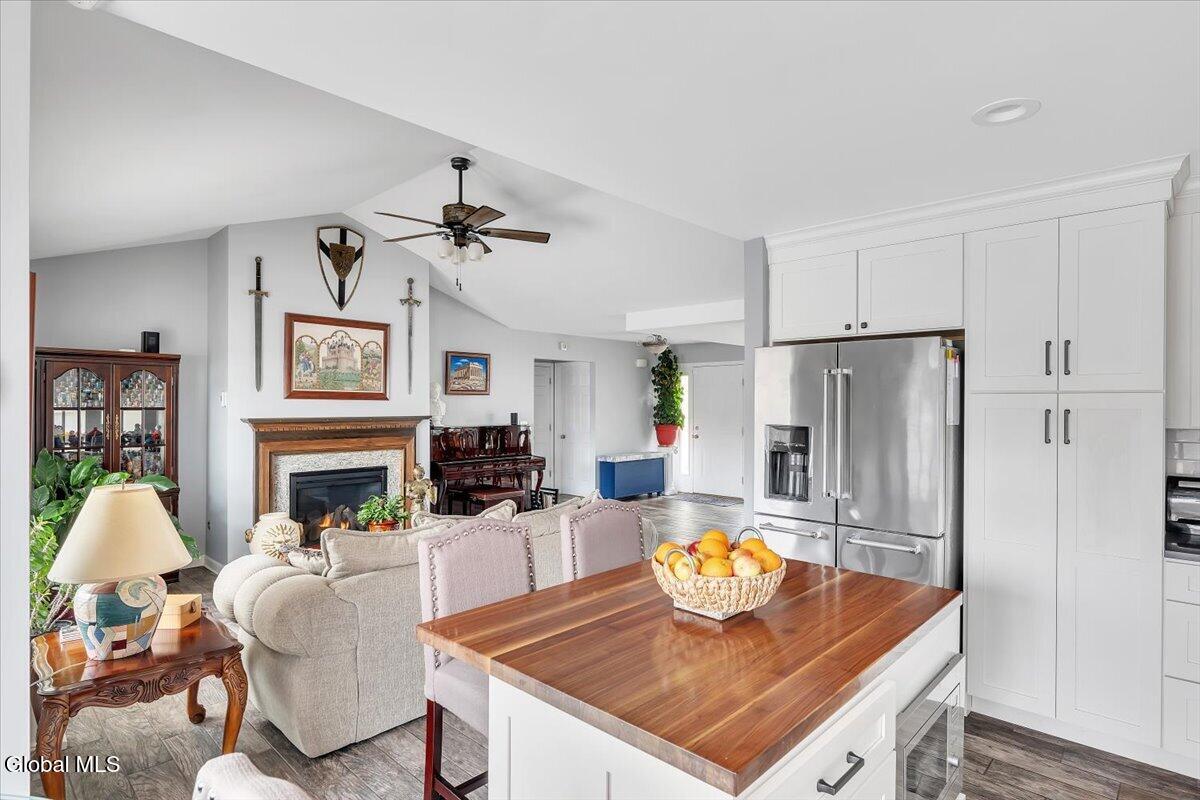 19 Autumn Lane Troy NY 12182