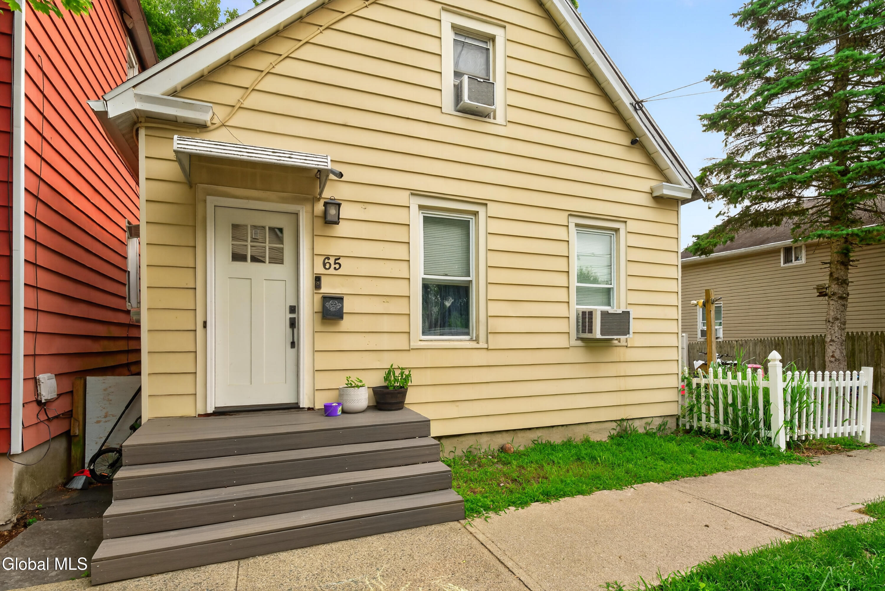 65 2nd Avenue Rensselaer NY 12144